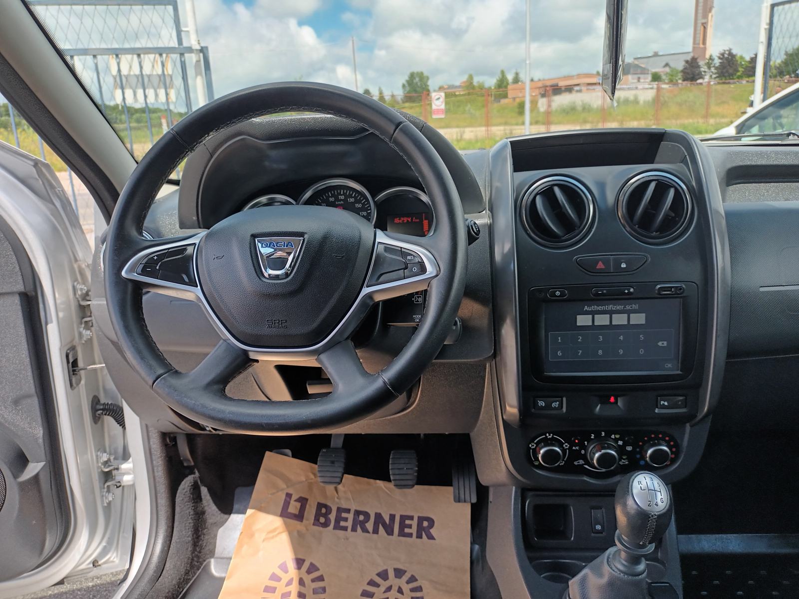 Dacia Duster 1,5 dCi 110 Prestige, fotografija 9