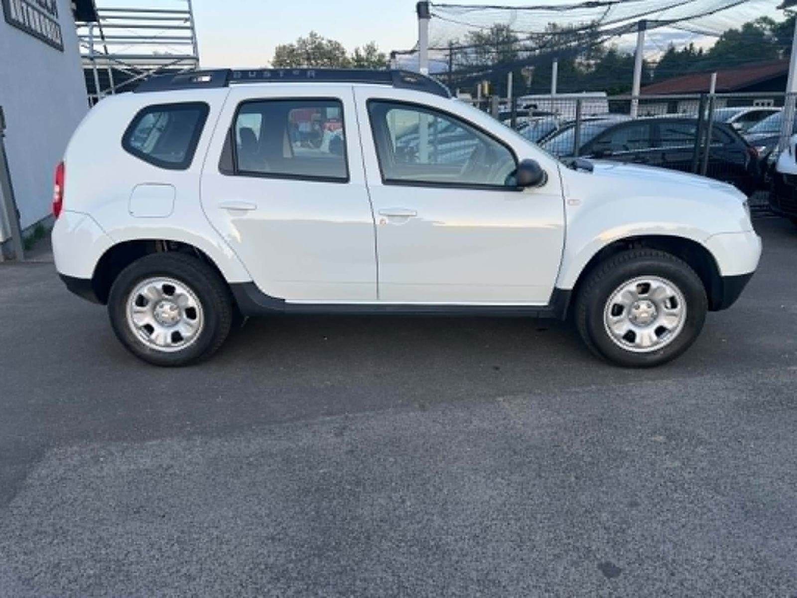 Dacia Duster 1,5 dCi 4X4 • KUKA • PRVI VLASNIK, fotografija 4