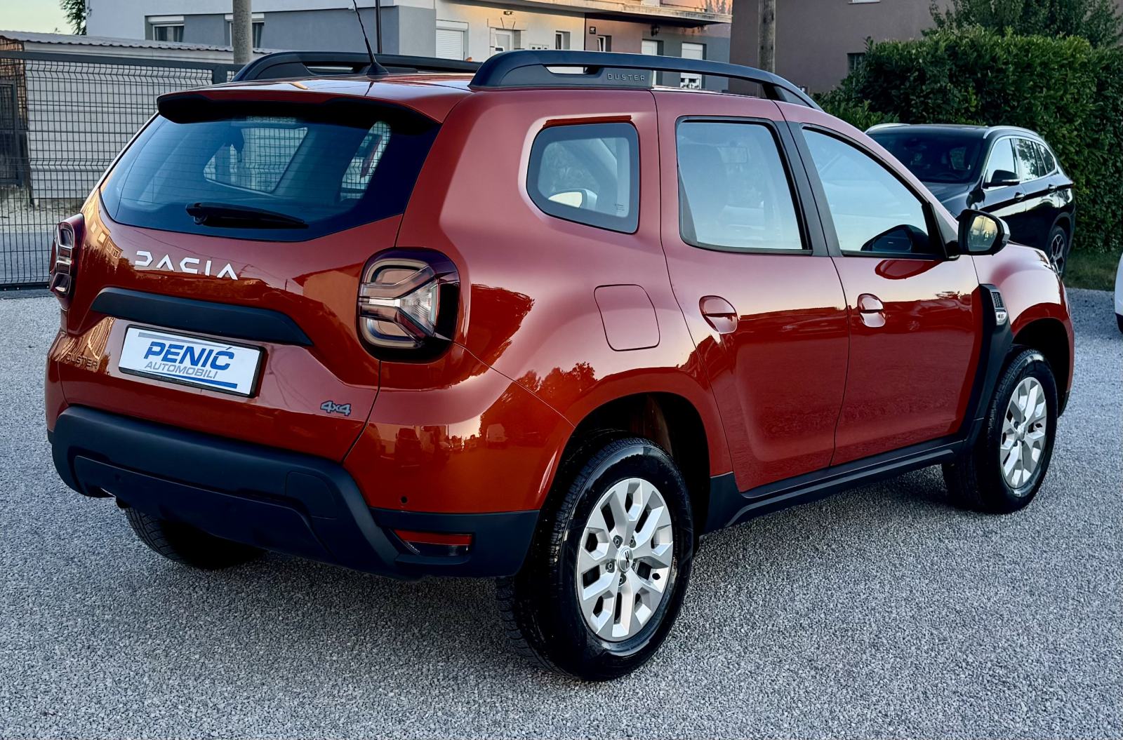 Dacia Duster 1,5 dCi - 4x4 - Kupljen nov u HR, fotografija 6