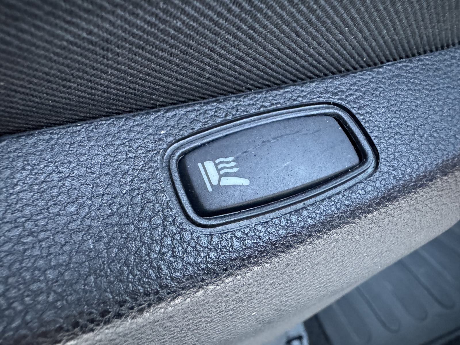 Dacia Duster 1,5 dCi - 4x4 - Kupljen nov u HR, fotografija 11