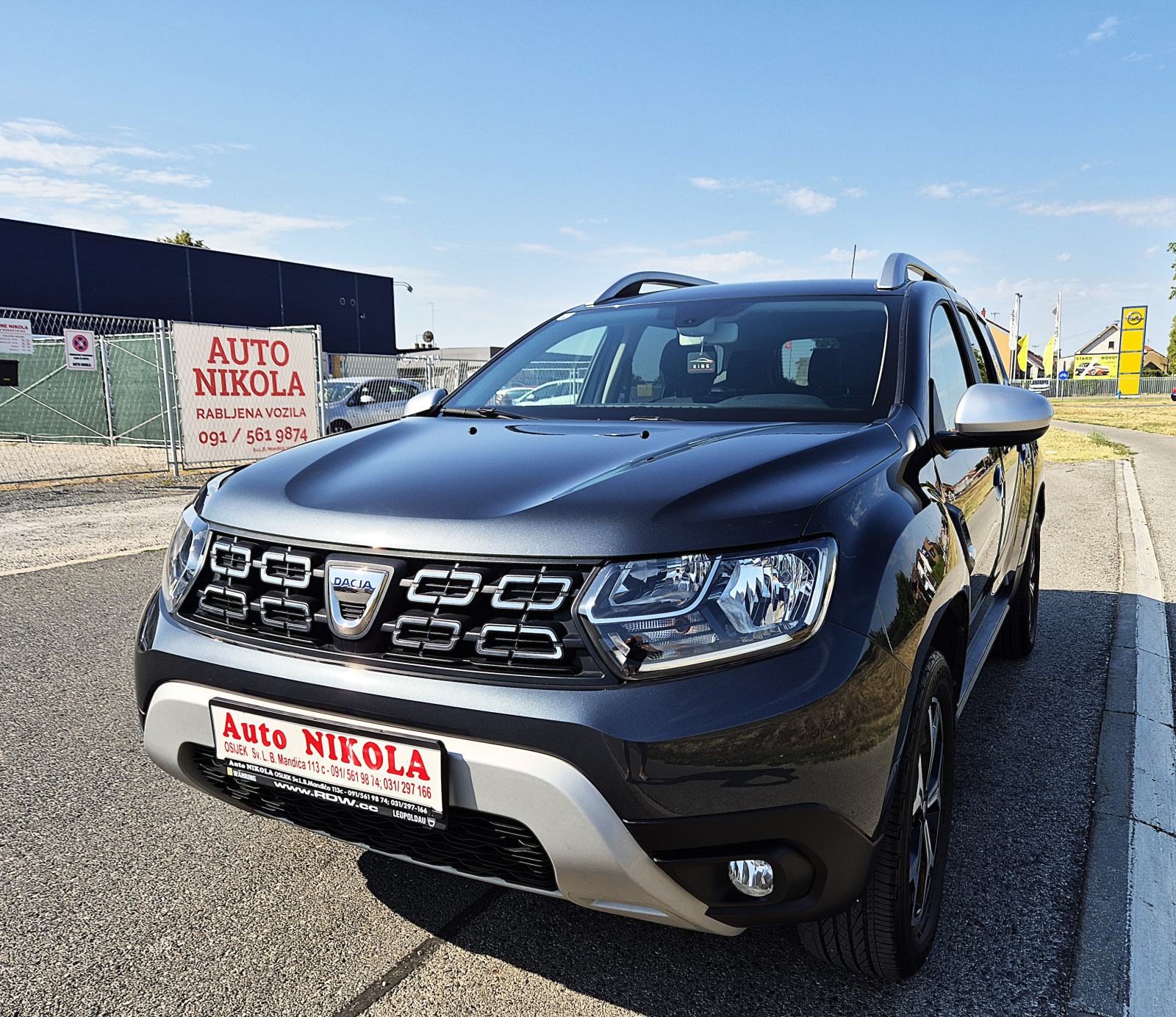 Dacia Duster 1,5 dCi 4x4 **SERVISNA**NAVI**KAMERA**TEMPOMAT**ALU 17**, fotografija 9