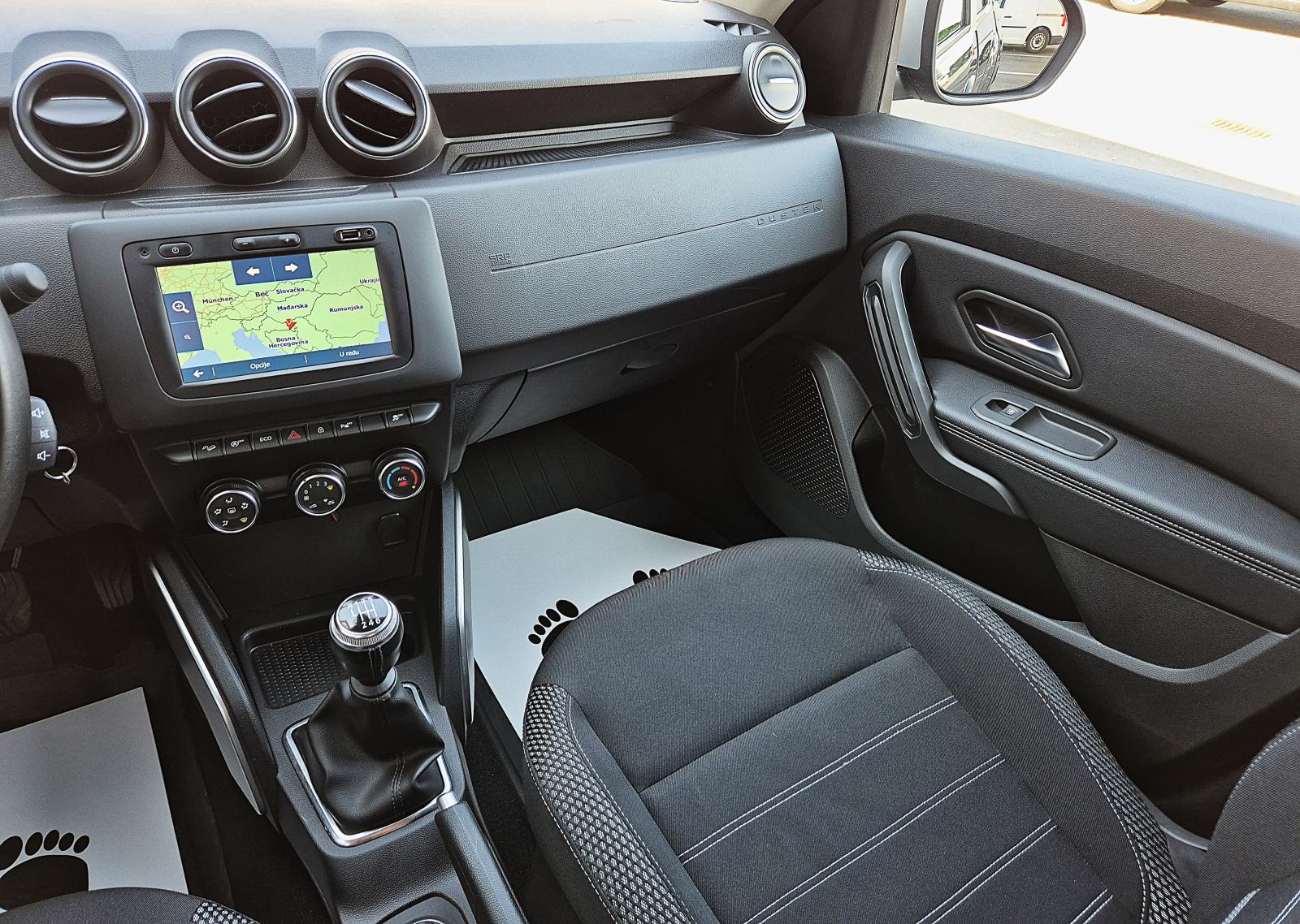 Dacia Duster 1,5 dCi 4x4 **SERVISNA**NAVI**KAMERA**TEMPOMAT**ALU 17**, fotografija 18