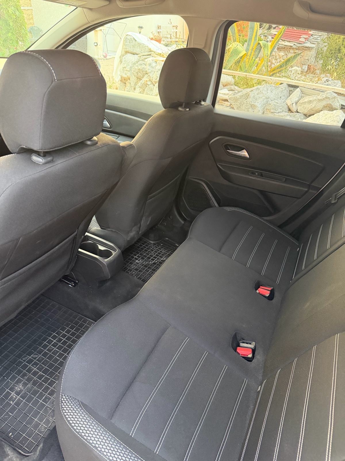 Dacia Duster 1,5 dCi 4x4, fotografija 7