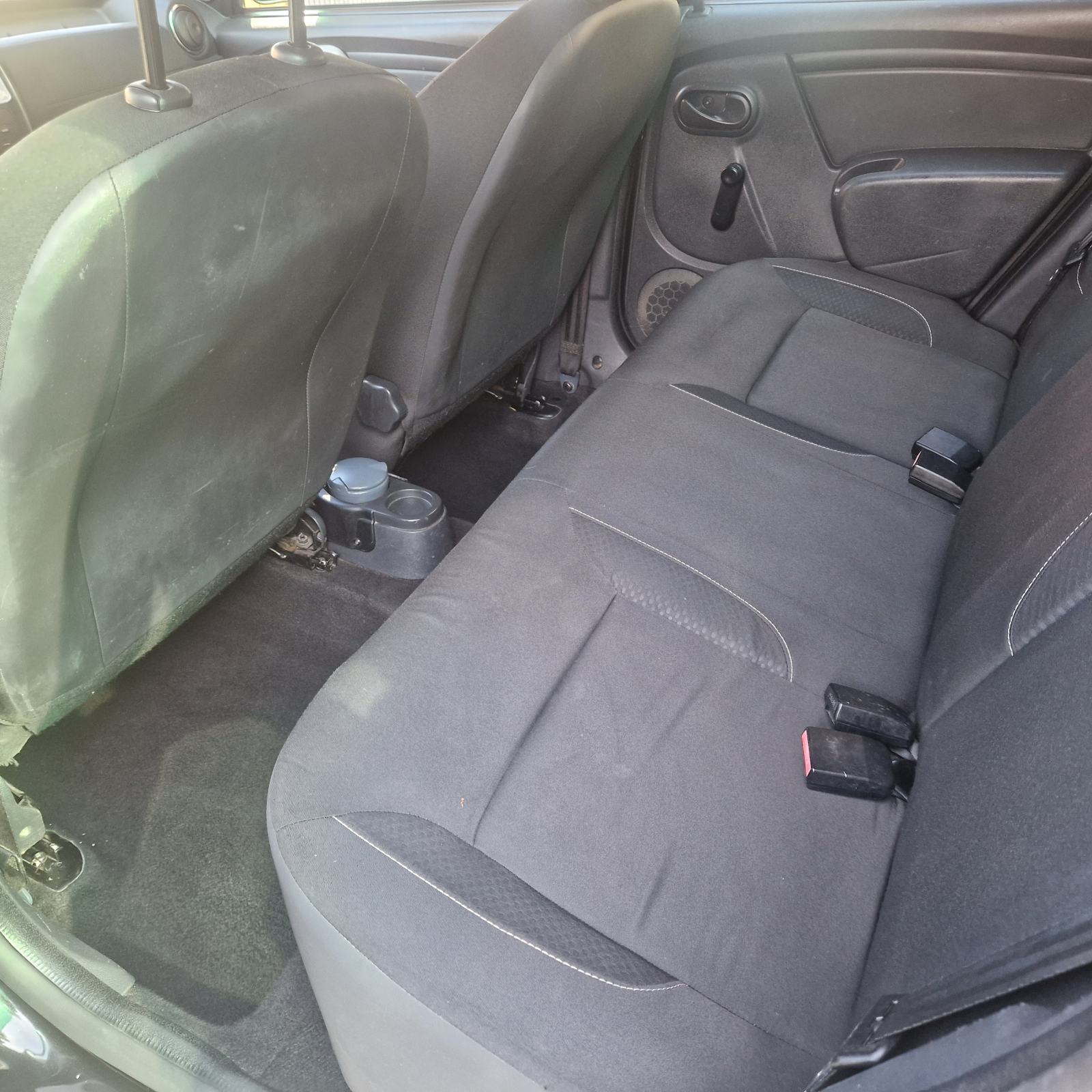Dacia Duster 1,5 dCi 90 Na ime kupca.KREDIT DO 7 G KARTICE DO 36 RATA., fotografija 16