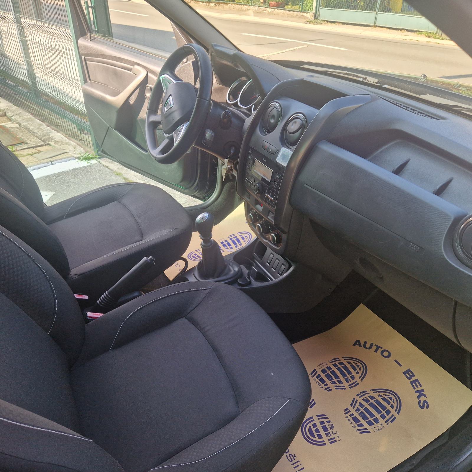 Dacia Duster 1,5 dCi 90 Na ime kupca.KREDIT DO 7 G KARTICE DO 36 RATA., fotografija 19
