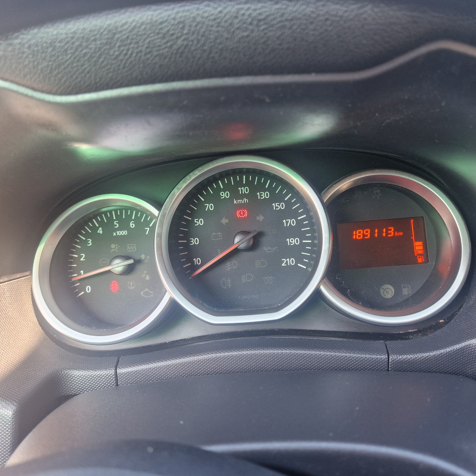 Dacia Duster 1,5 dCi 90 Na ime kupca.KREDIT DO 7 G KARTICE DO 36 RATA., fotografija 20