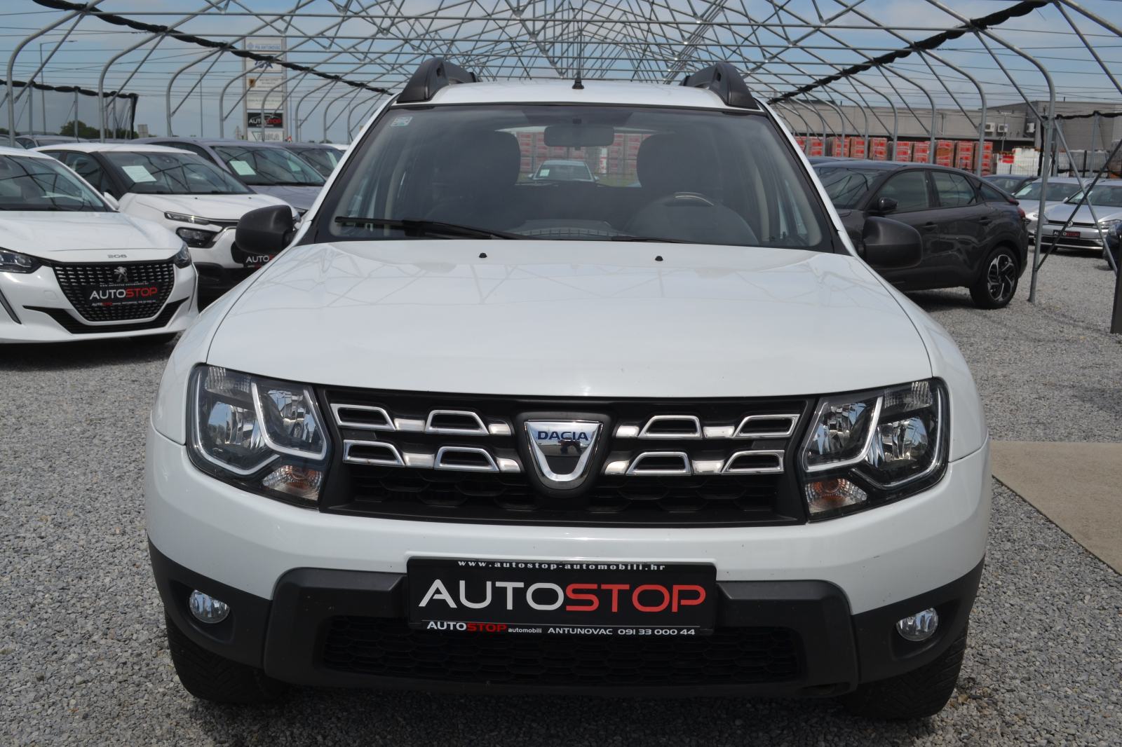 Dacia Duster 1,5 dCi 90 *** MOTOR I LIMARIJA ODLIČNI ***, fotografija 2