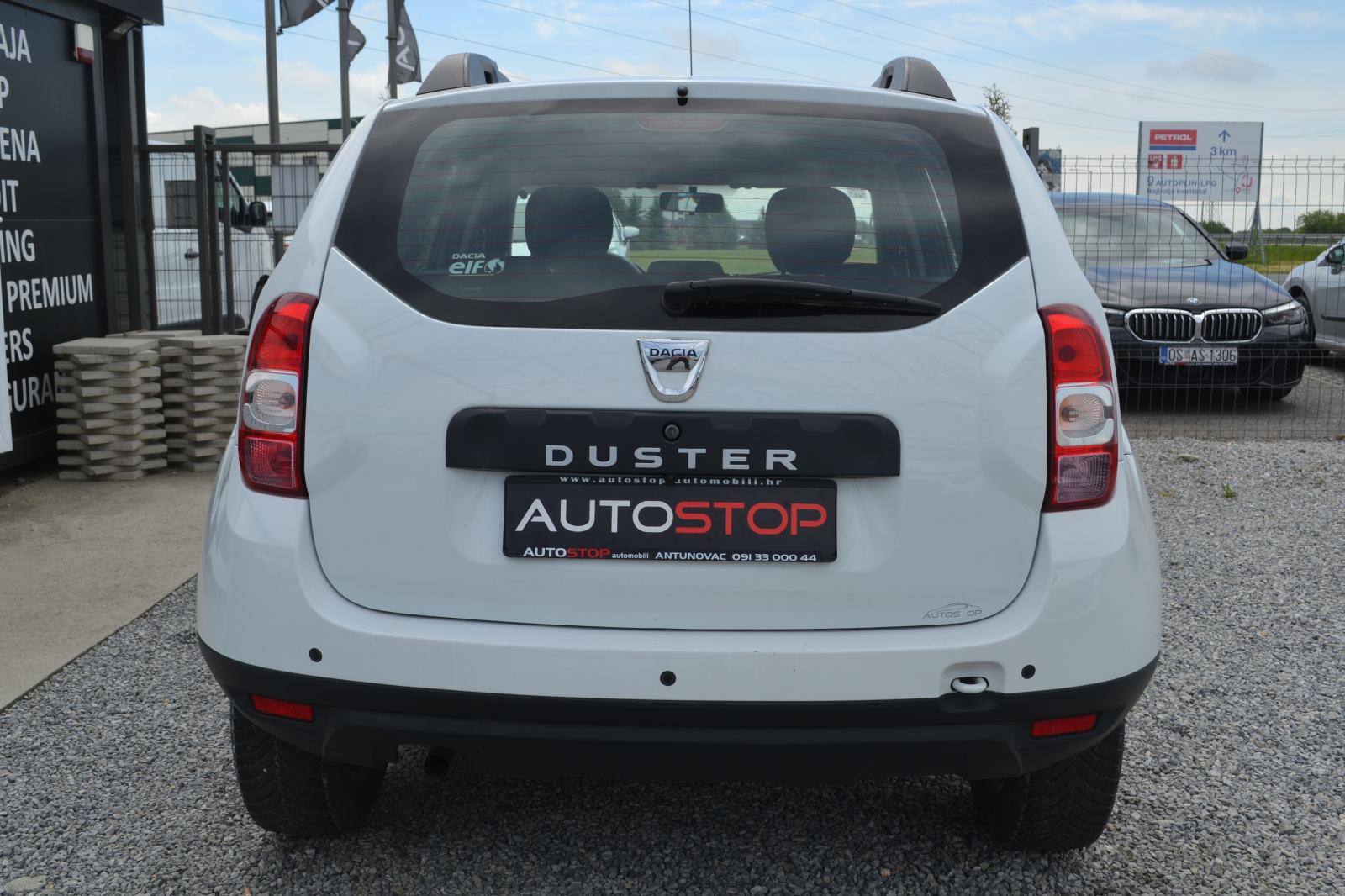 Dacia Duster 1,5 dCi 90 *** MOTOR I LIMARIJA ODLIČNI ***, fotografija 5