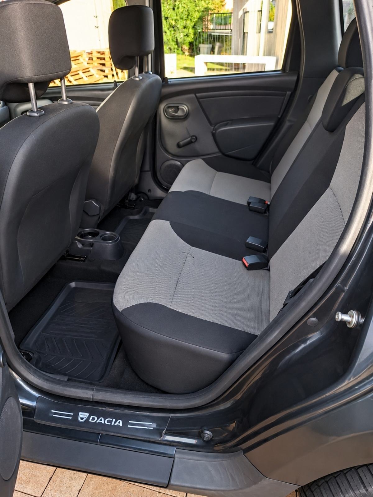 Dacia Duster 1,5 dCi 90, fotografija 18