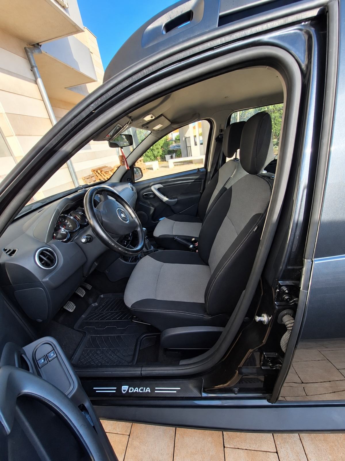 Dacia Duster 1,5 dCi 90, fotografija 19