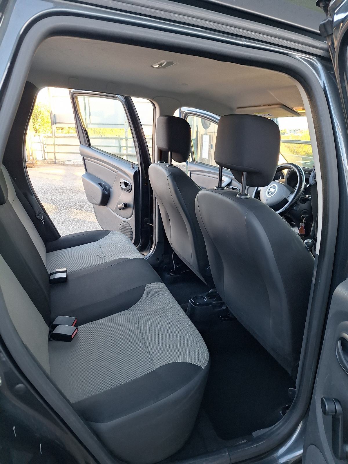 Dacia Duster 1,5 dCi 90, fotografija 16