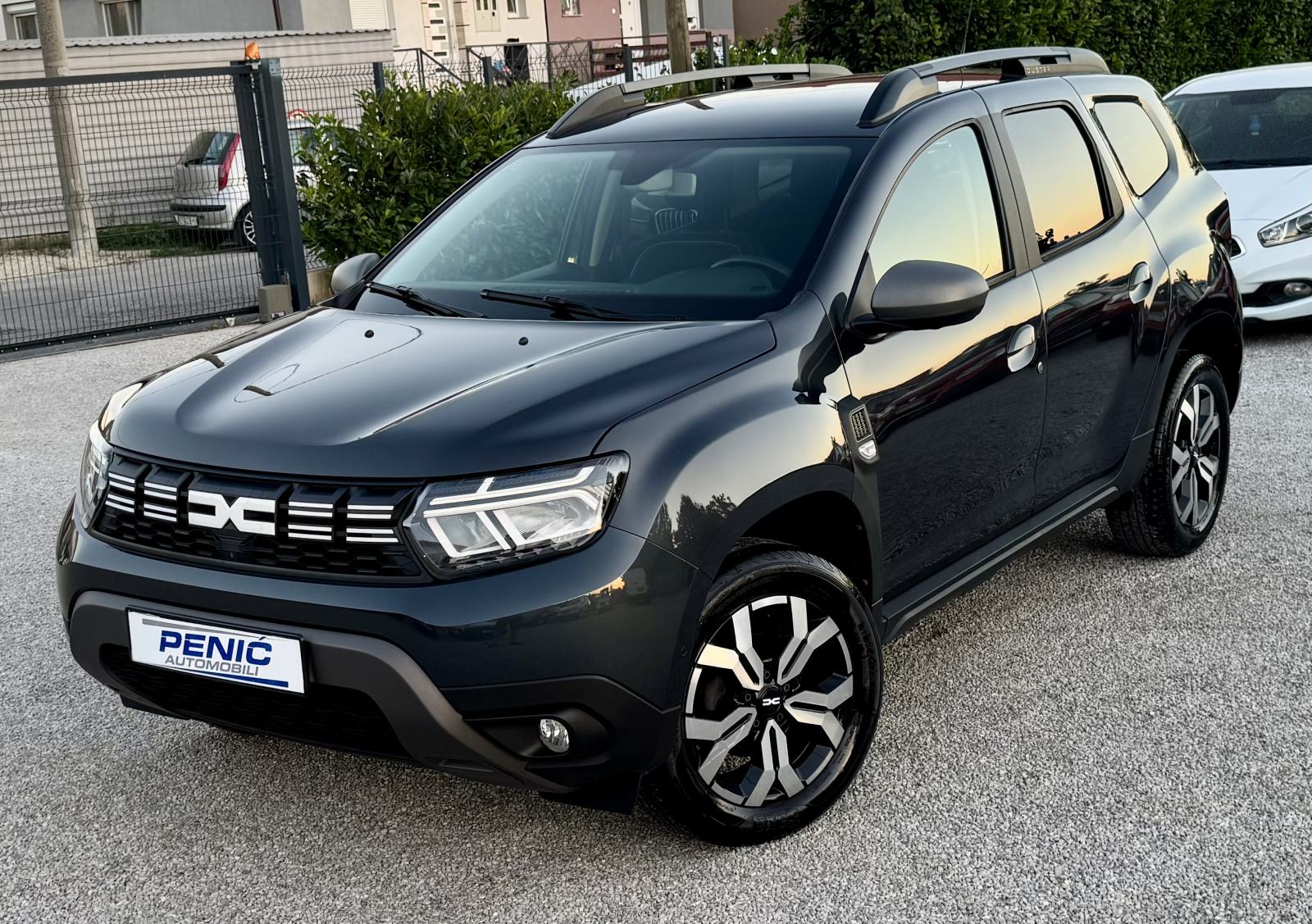 Dacia Duster 1,5 dCi. JOURNEY = 51 000 km = Kupljen nov u HR, fotografija 2