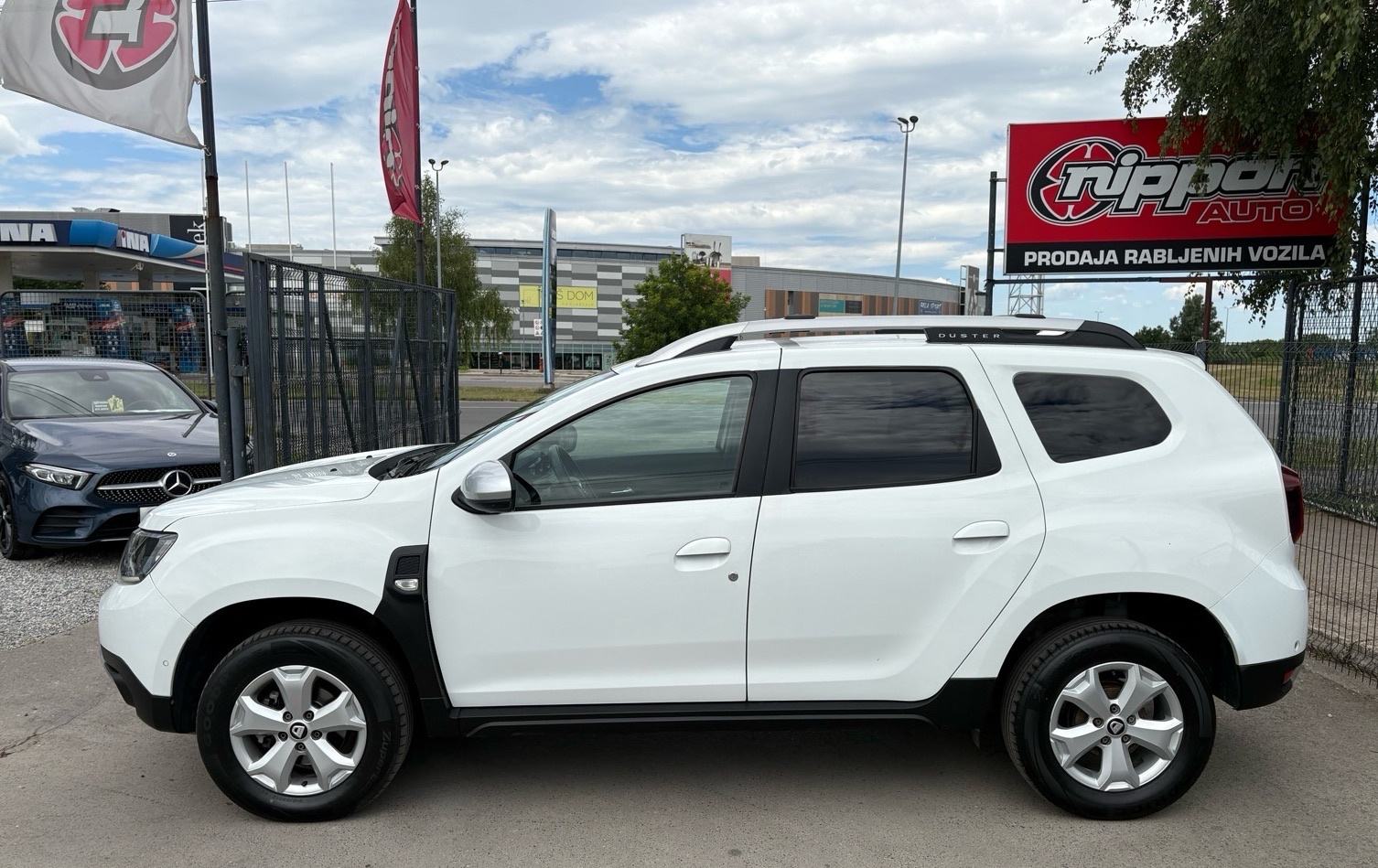 Dacia Duster 1,5 dCi KLIMA - KAMERE - LEASING RATA 221 €, fotografija 3