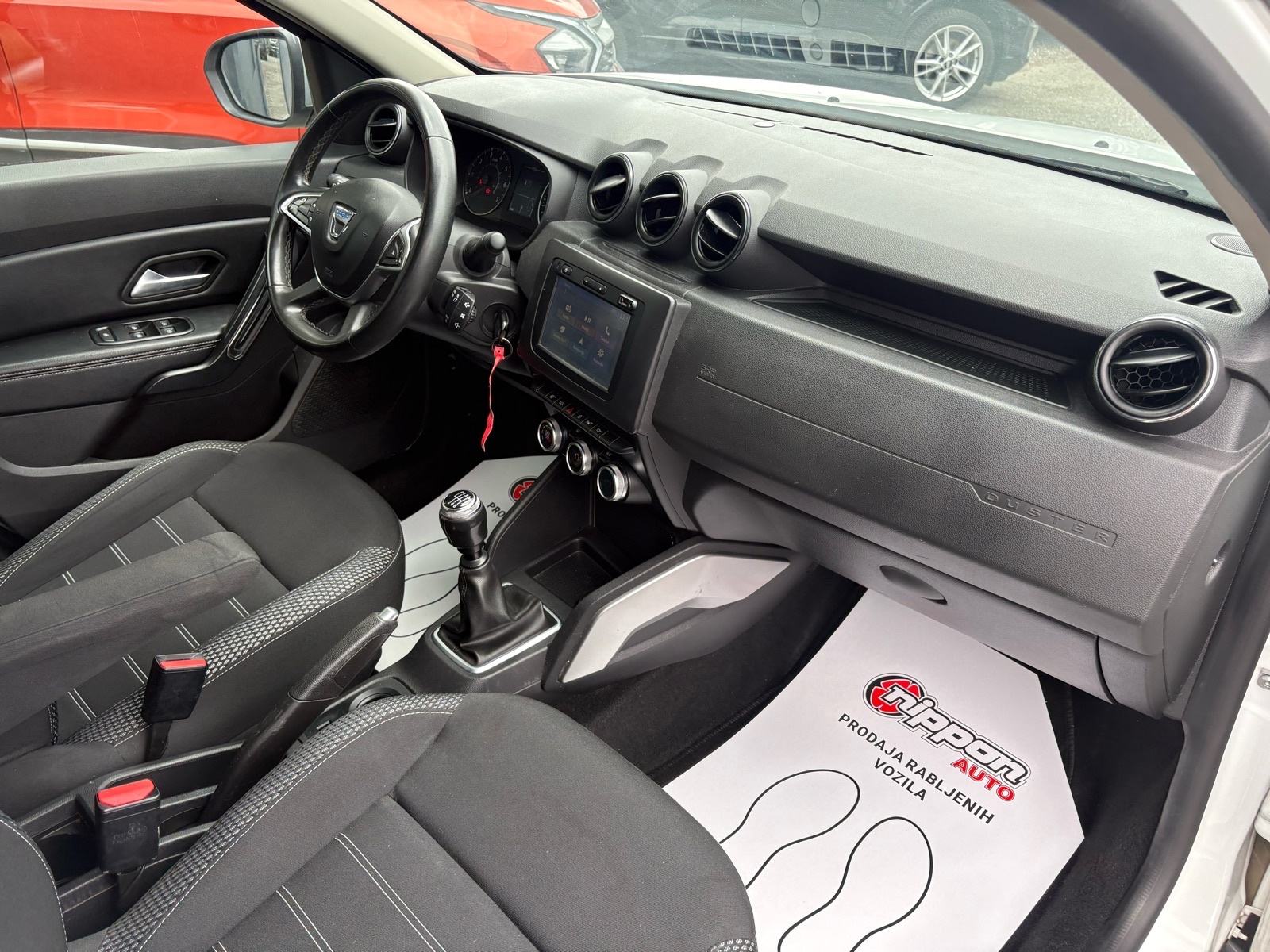 Dacia Duster 1,5 dCi KLIMA - KAMERE - LEASING RATA 221 €, fotografija 18