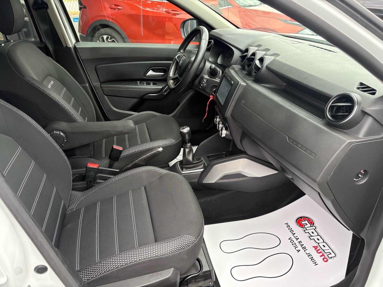 Dacia Duster 1,5 dCi KLIMA - KAMERE - LEASING RATA 221 €, fotografija 19