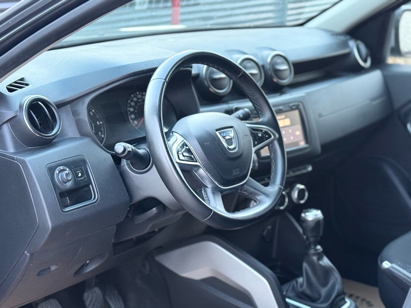 Dacia Duster 1,5 dCi * KUKA * PDC * ODLIČAN * GARANCIJA*, fotografija 14