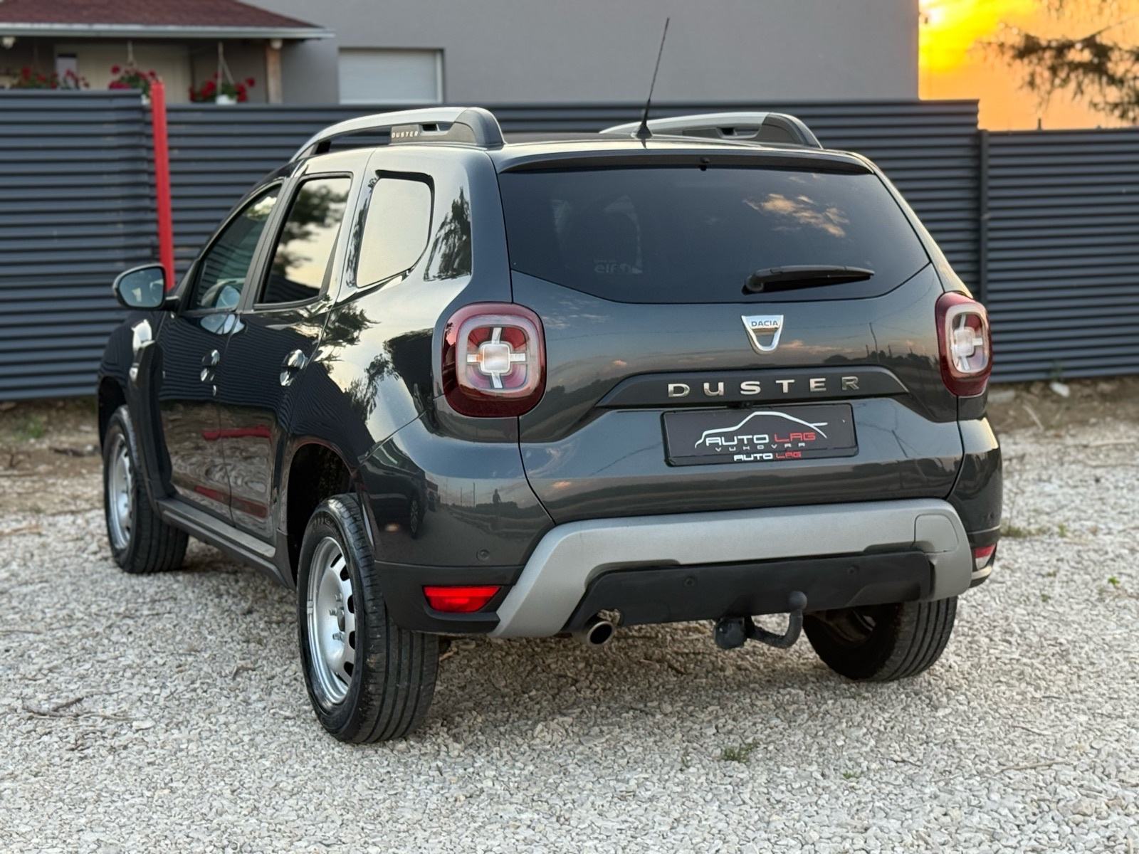 Dacia Duster 1,5 dCi * KUKA * PDC * ODLIČAN * GARANCIJA*, fotografija 9