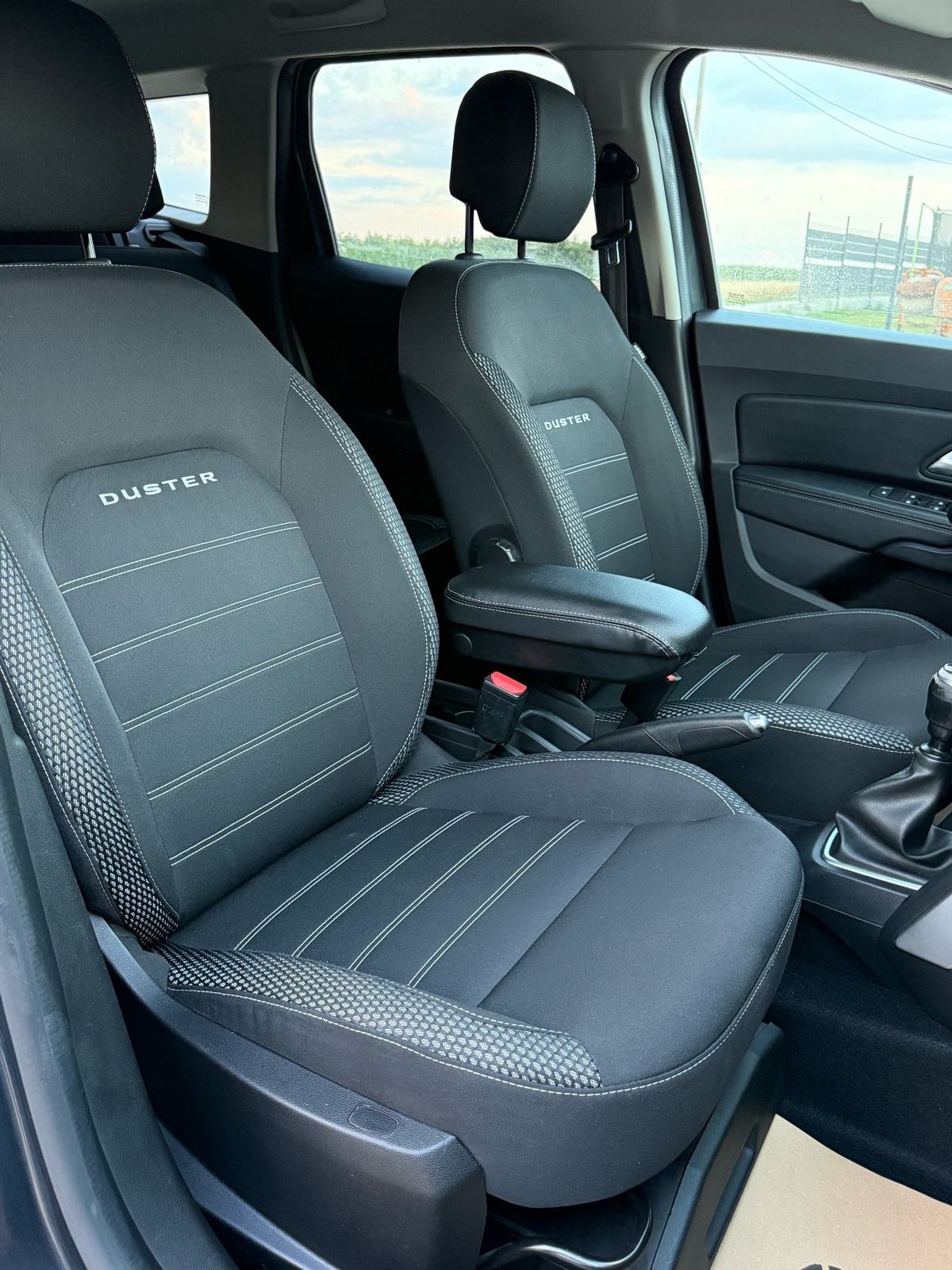 Dacia Duster 1,5 dCi * KUKA * PDC * ODLIČAN * GARANCIJA*, fotografija 16