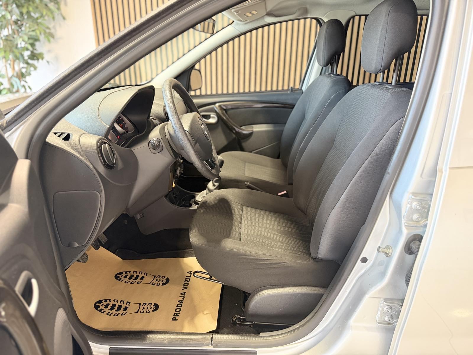 Dacia Duster 1,5 dCi *MOD:2014 .g.*12 MJ JAMSTVO*, fotografija 15