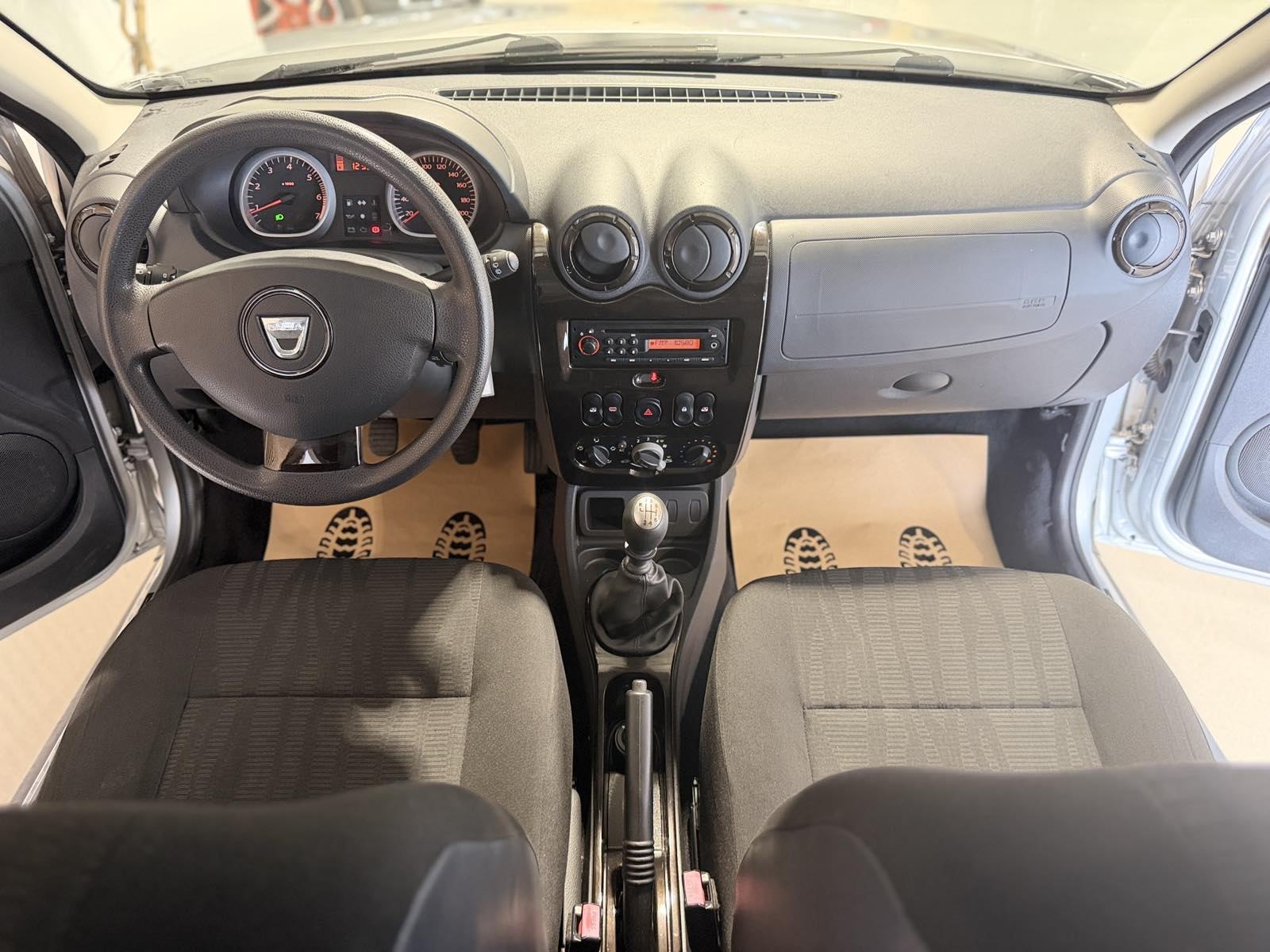 Dacia Duster 1,5 dCi *MOD:2014 .g.*12 MJ JAMSTVO*, fotografija 12