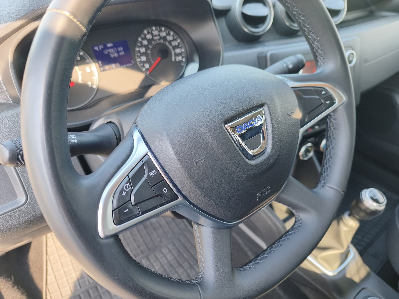 Dacia Duster 1,5 dCi 115ks*4x4*N-1 odbitak PDV-a 100%*KUKA**NIJE UVOZ*, fotografija 12