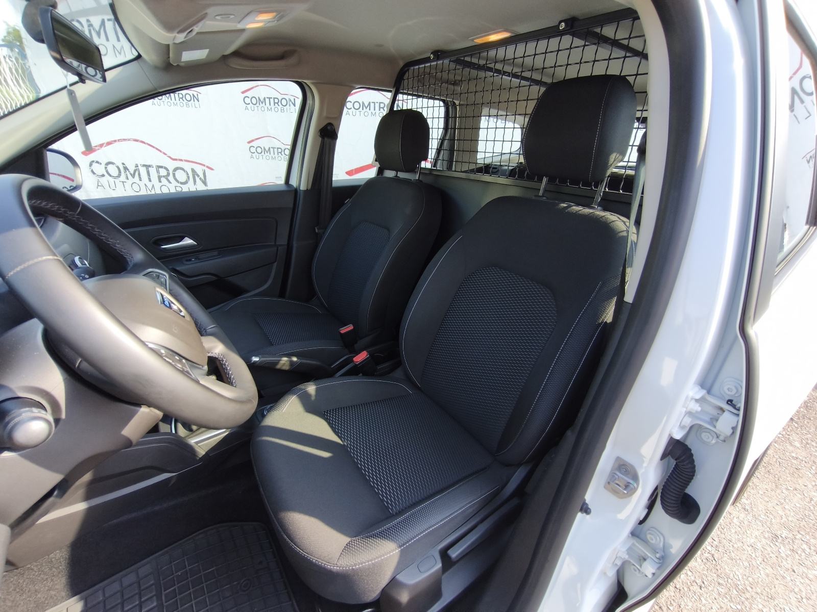 Dacia Duster 1,5 dCi 115ks*4x4*N-1 odbitak PDV-a 100%*KUKA**NIJE UVOZ*, fotografija 14