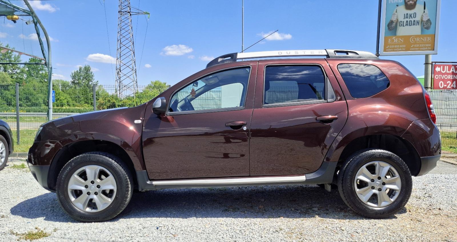 Dacia Duster 1,5 dCi 110 NAVIGACIJA//KAMERA//SERVISNA KNJIGA//LEASING, fotografija 4