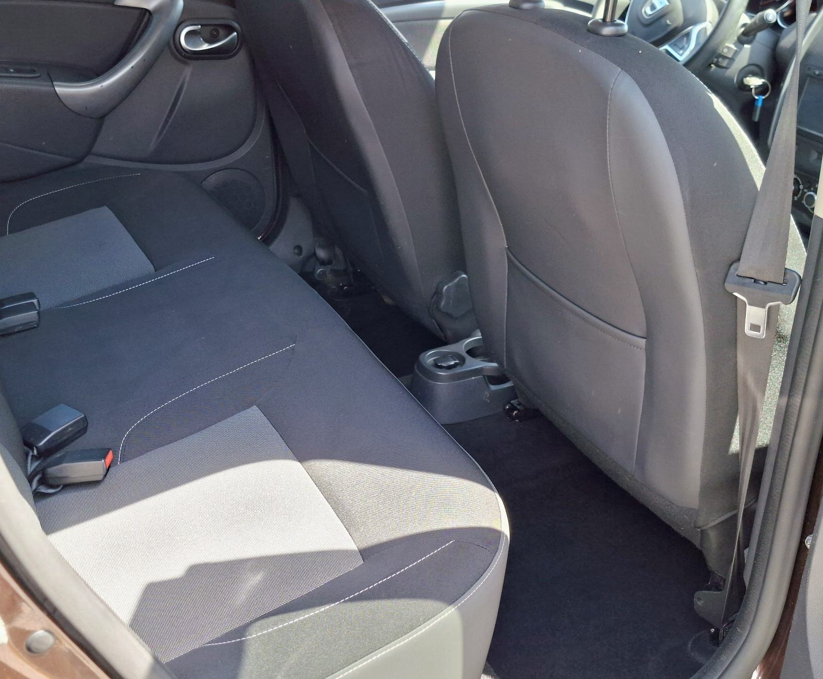 Dacia Duster 1,5 dCi 110 NAVIGACIJA//KAMERA//SERVISNA KNJIGA//LEASING, fotografija 12