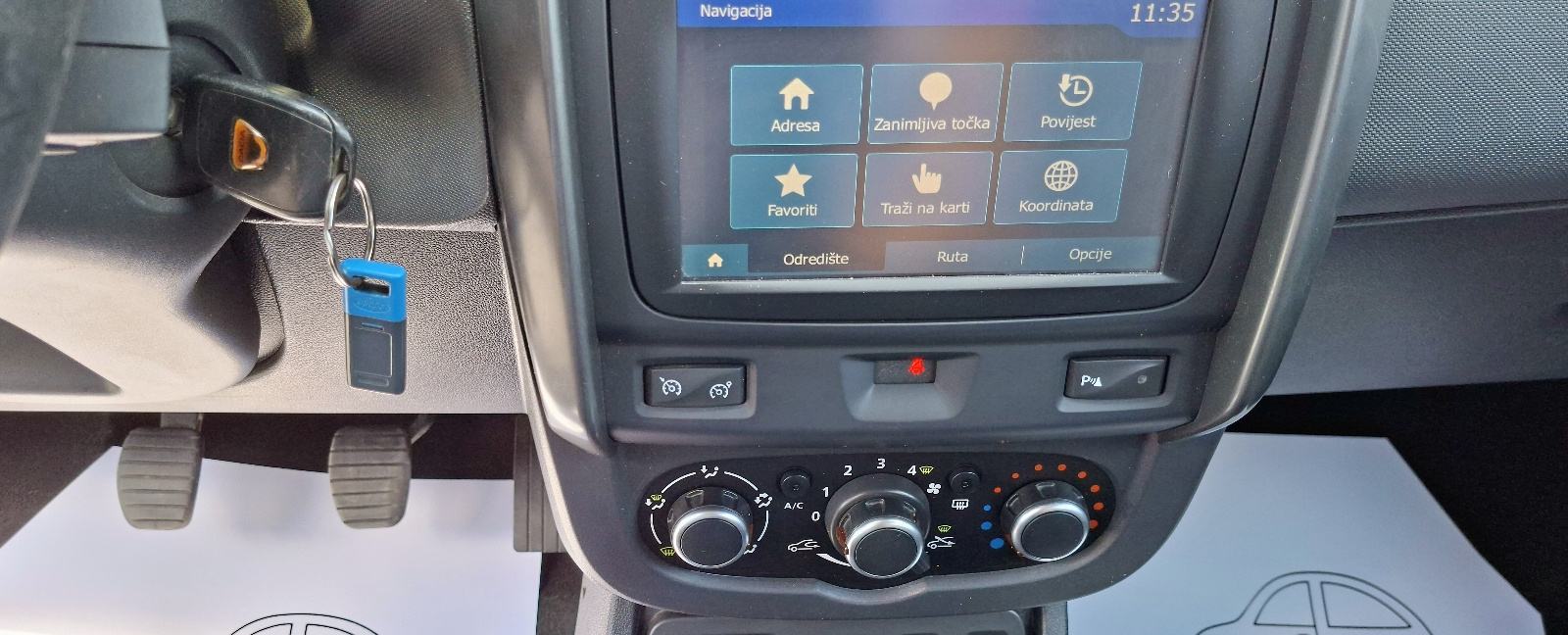 Dacia Duster 1,5 dCi 110 NAVIGACIJA//KAMERA//SERVISNA KNJIGA//LEASING, fotografija 15