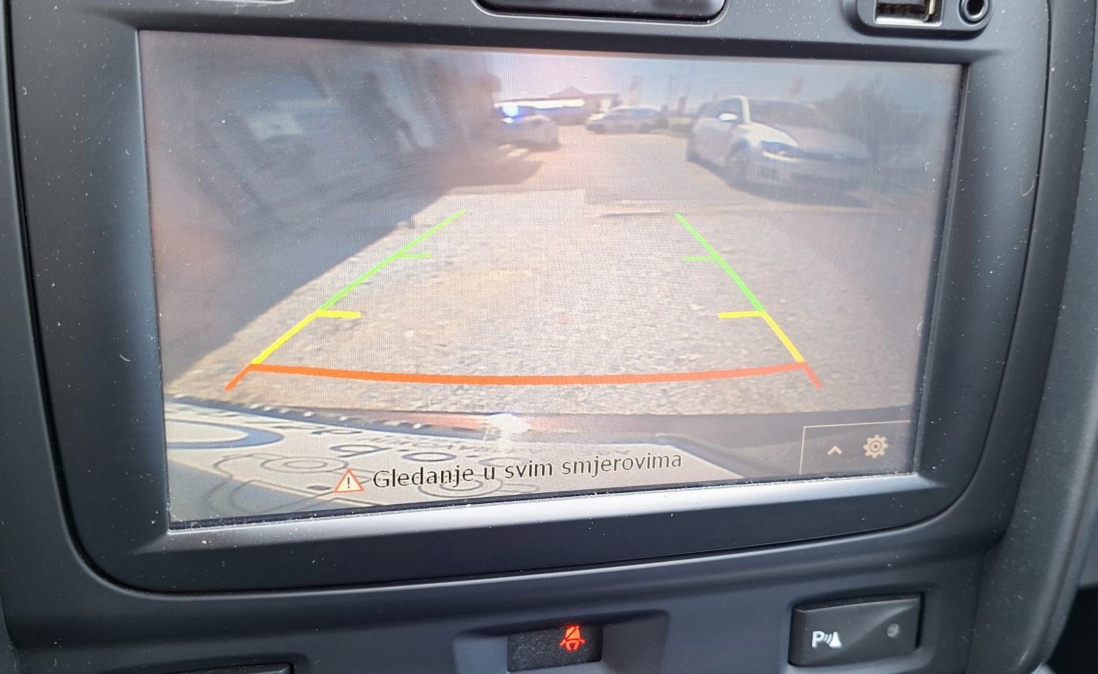 Dacia Duster 1,5 dCi 110 NAVIGACIJA//KAMERA//SERVISNA KNJIGA//LEASING, fotografija 16