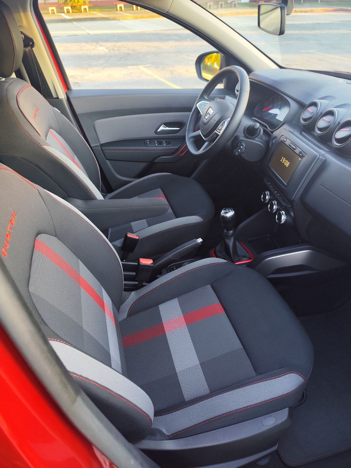 Dacia Duster 1,5 dCi, fotografija 11