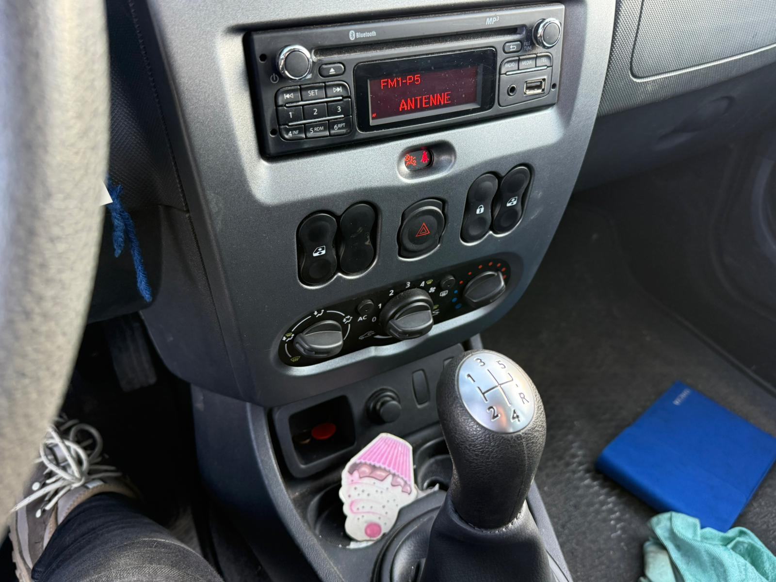 DACIA DUSTER 1.5 DIZEL - MOTOR PROBLEM DOSTAVA GRATIS!!!, fotografija 11