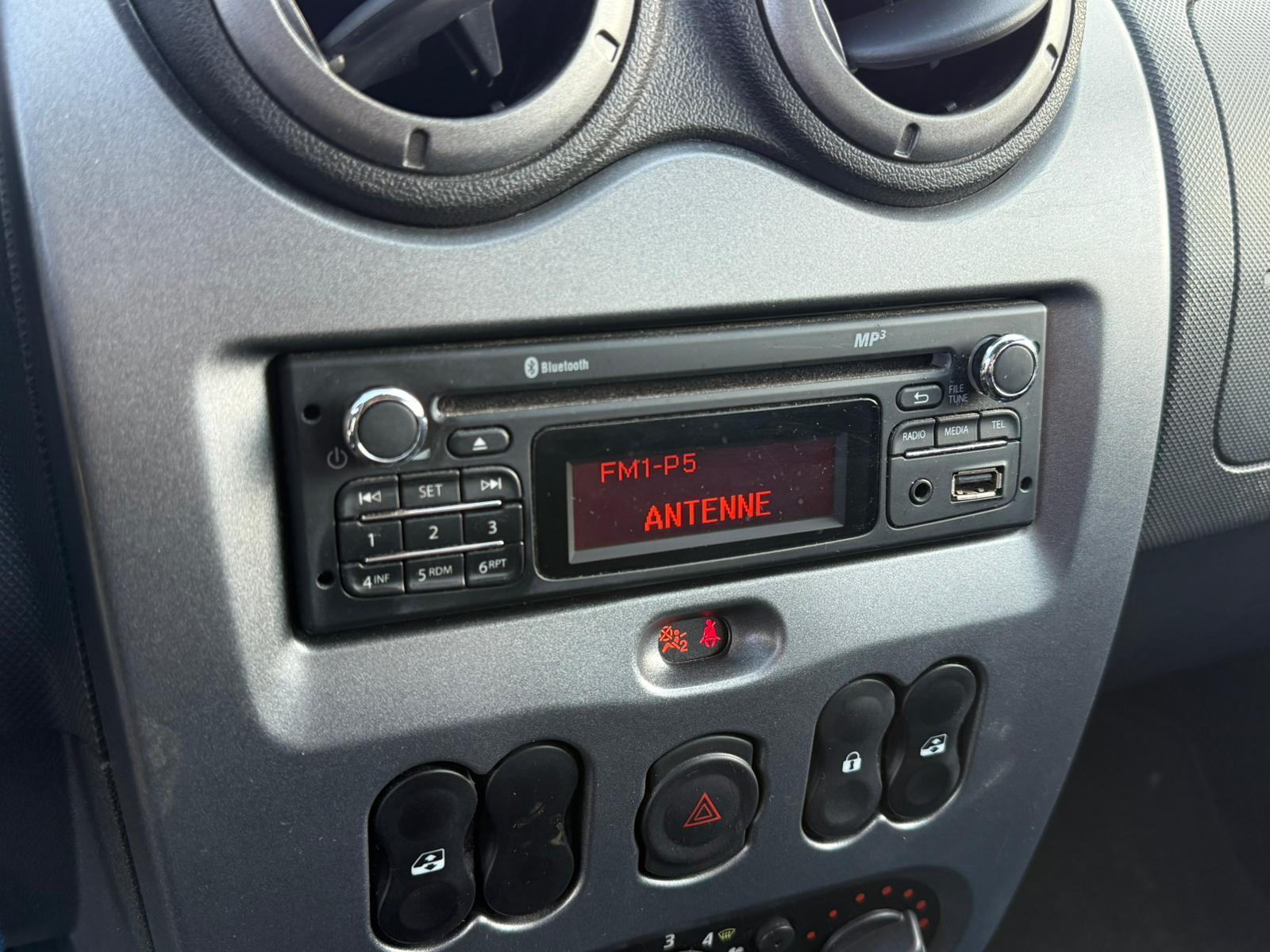 DACIA DUSTER 1.5 DIZEL - MOTOR PROBLEM DOSTAVA GRATIS!!!, fotografija 14