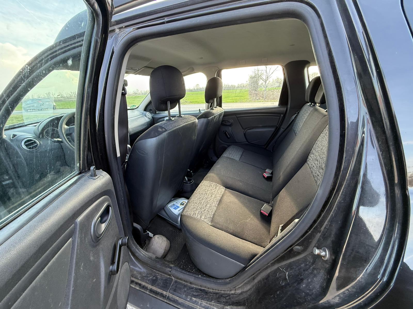 DACIA DUSTER 1.5 DIZEL - MOTOR PROBLEM DOSTAVA GRATIS!!!, fotografija 16