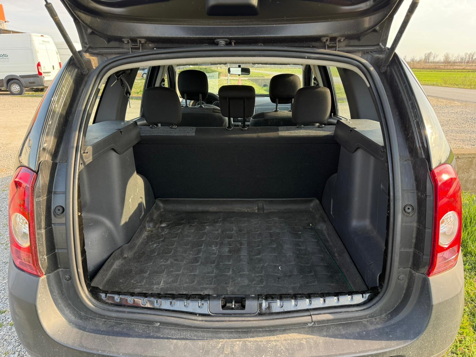 DACIA DUSTER 1.5 DIZEL - MOTOR PROBLEM DOSTAVA GRATIS!!!, fotografija 17