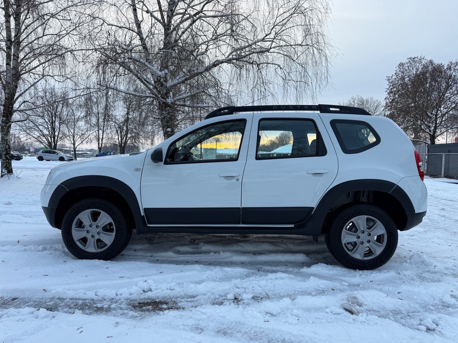 Dacia Duster 1,6 16V LPG-TVORNICKI,atest do 01/31-PRVI VLASNIK, fotografija 2