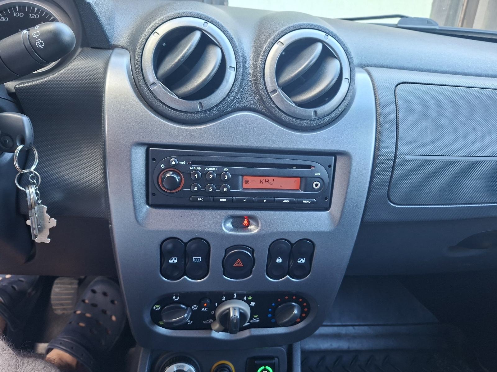 Dacia Duster 1,6 16V, fotografija 16