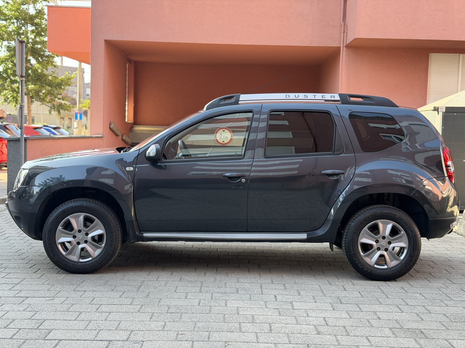 Dacia Duster 1,6 BENZIN - LPG / od 1 vl. / REGAN 1 god. / TOP, fotografija 7