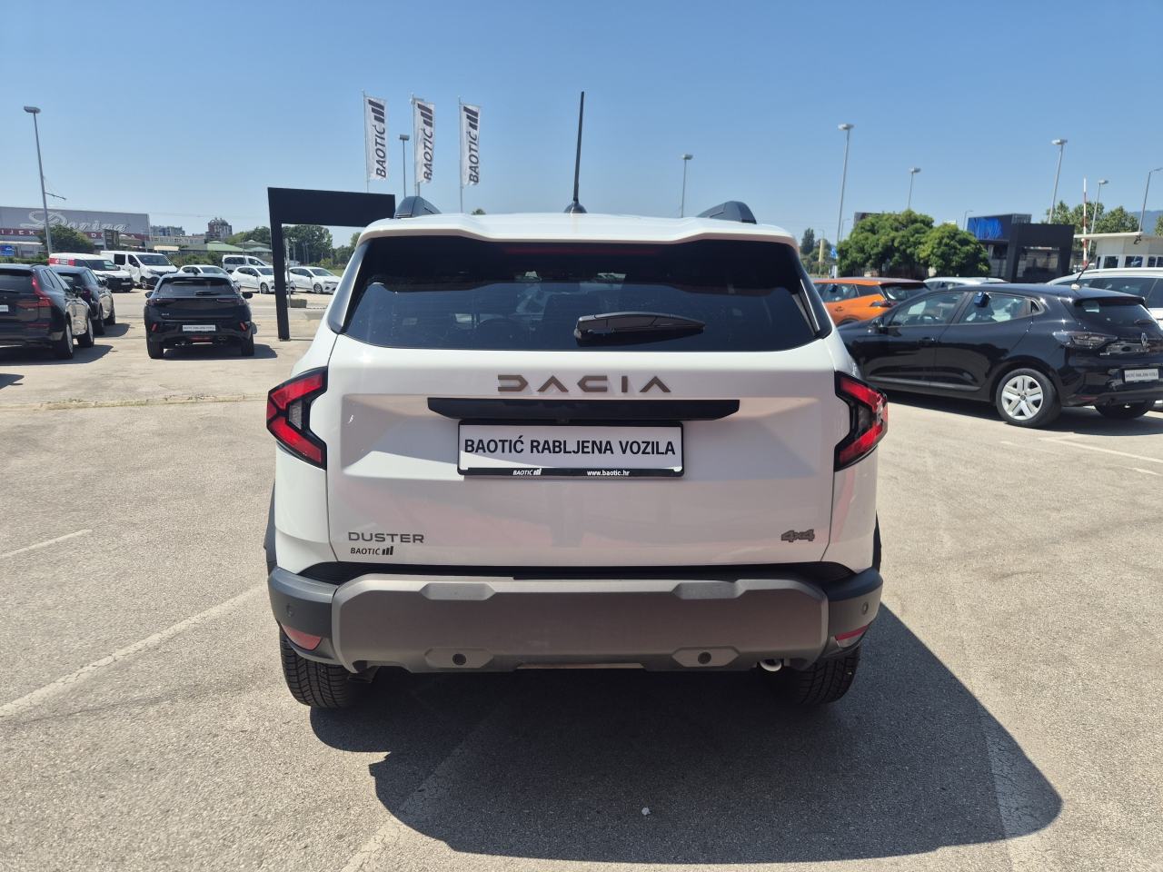 Dacia Duster 4x4 1,2 TCe 130 Extreme, fotografija 6