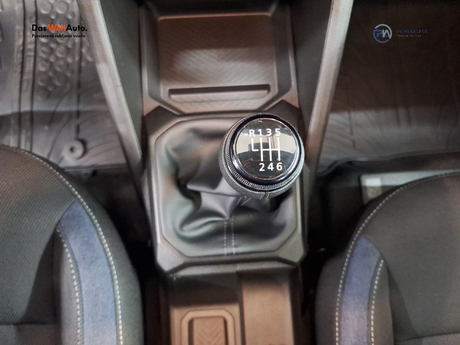 Dacia Duster III TCe 130 Expression, fotografija 14