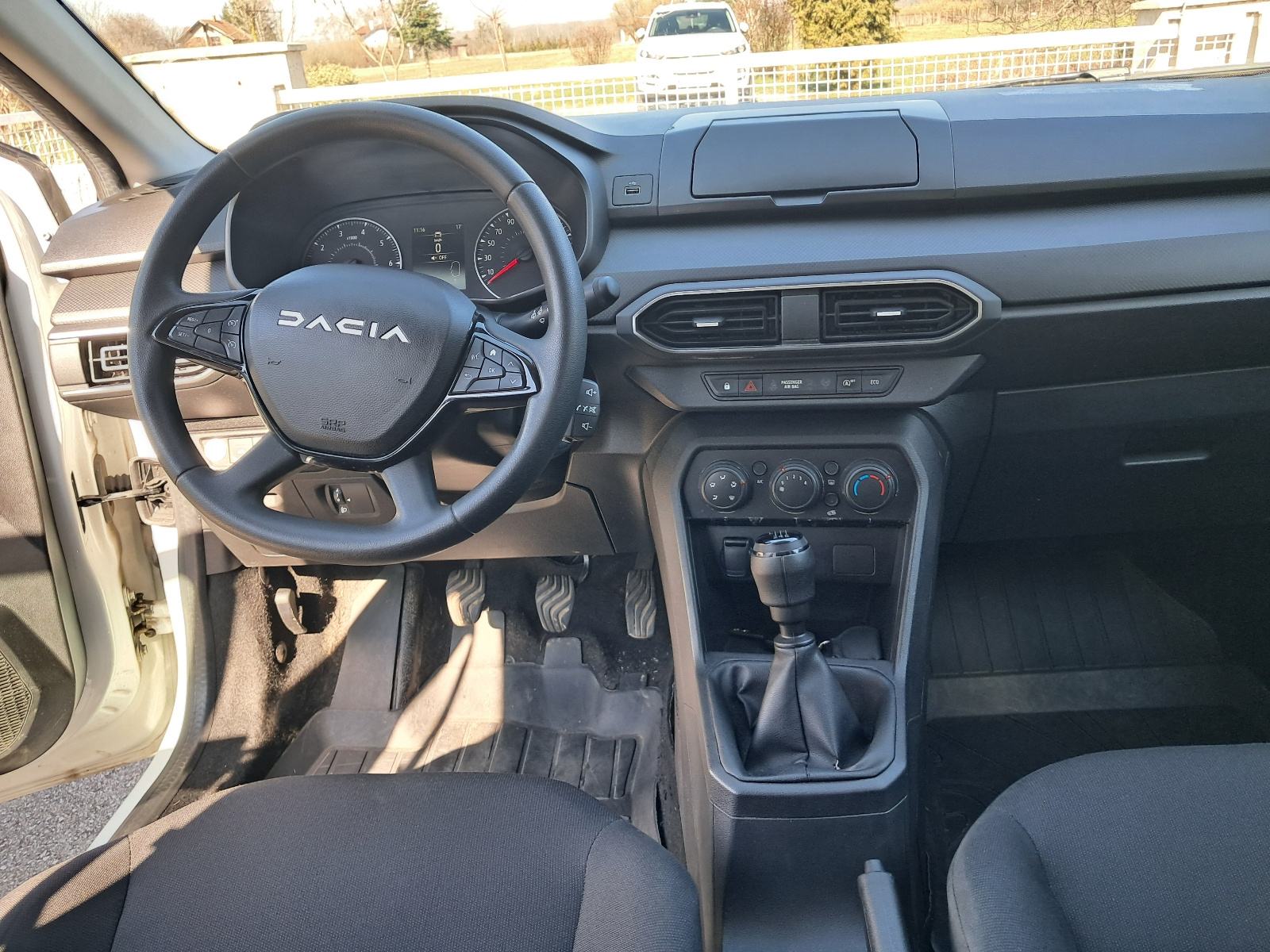 Dacia Jogger 1,0 Eco-G PLIN TVORNIČKI reg 6/2027 KLIMA mob.098 212525, fotografija 8