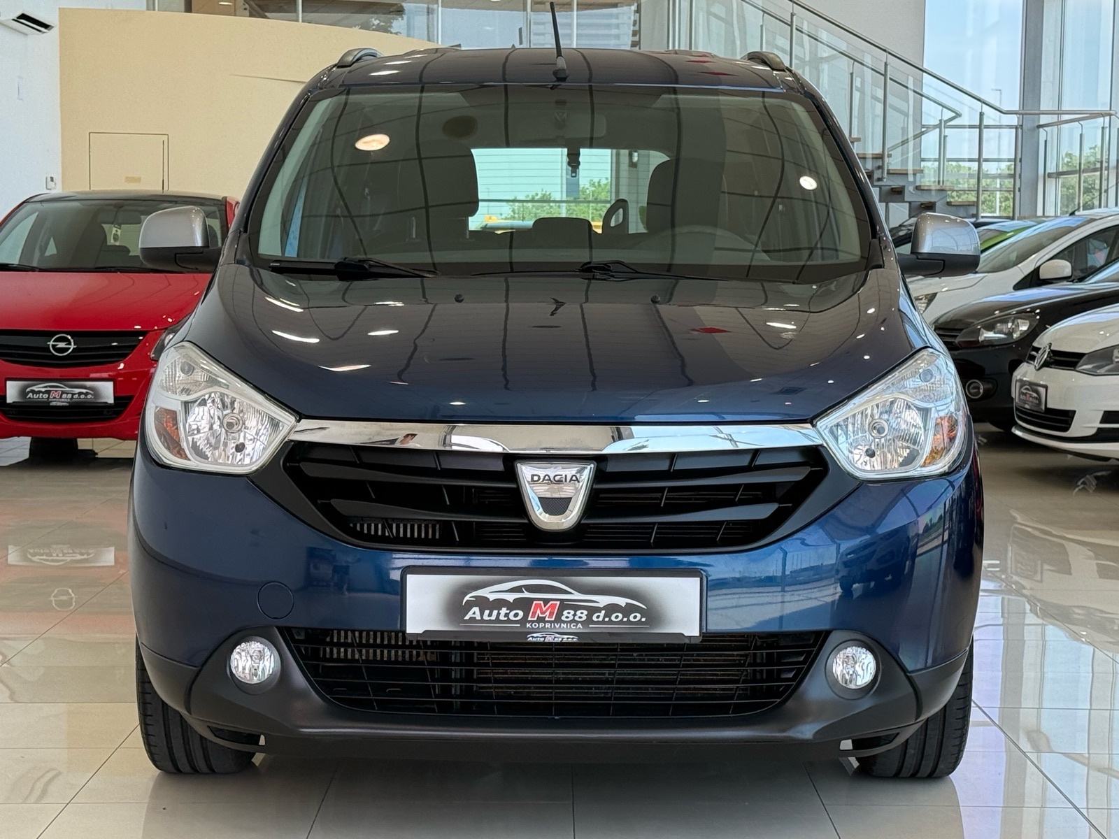 Dacia Lodgy 1.2 TCe⭐️89.000km⭐️NOVI LANAC⭐️NAVI⭐️GARANCIJA⭐️, pogled izvana - slika 3