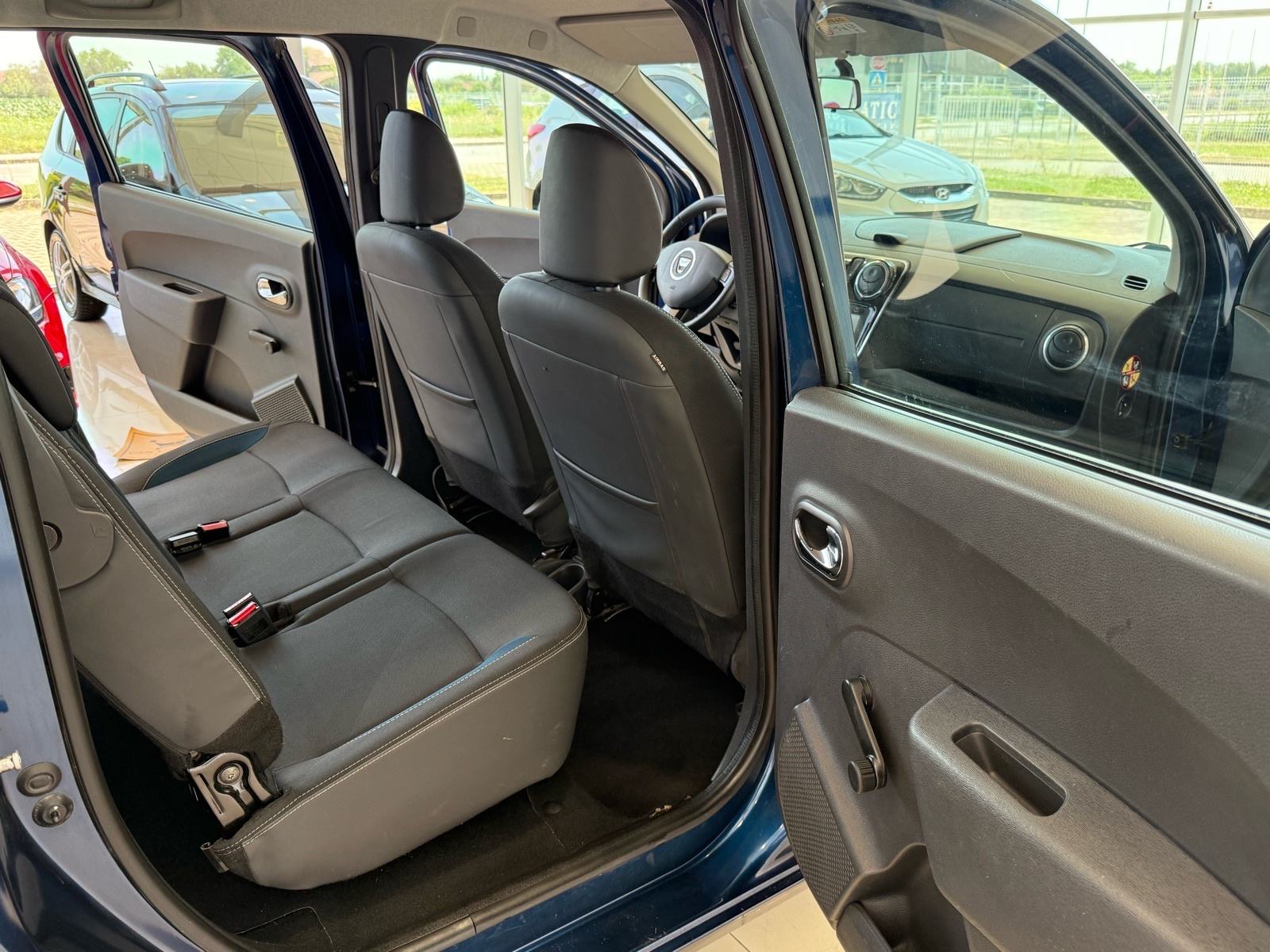 Dacia Lodgy 1.2 TCe⭐️89.000km⭐️NOVI LANAC⭐️NAVI⭐️GARANCIJA⭐️, fotografija 18