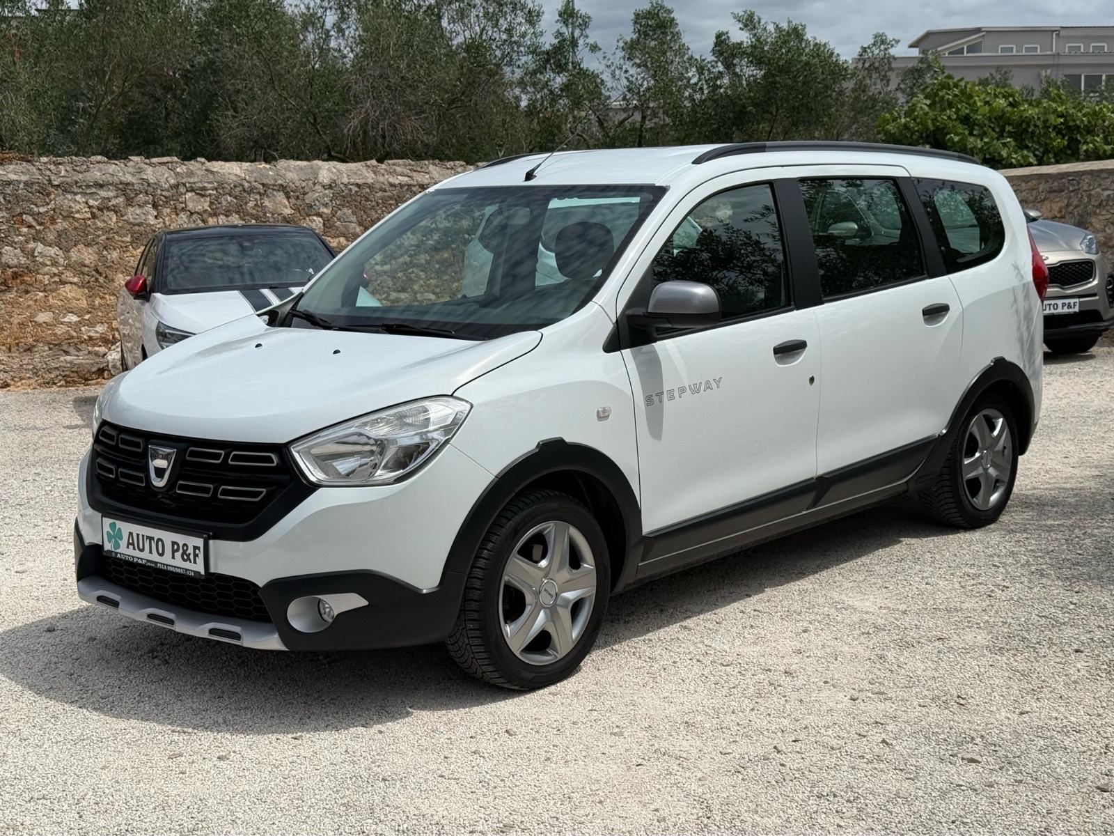 DACIA Lodgy Stepway 1.2 TCe *7 putničkih sjedala/sva oprema/Euro kuka*, fotografija 4