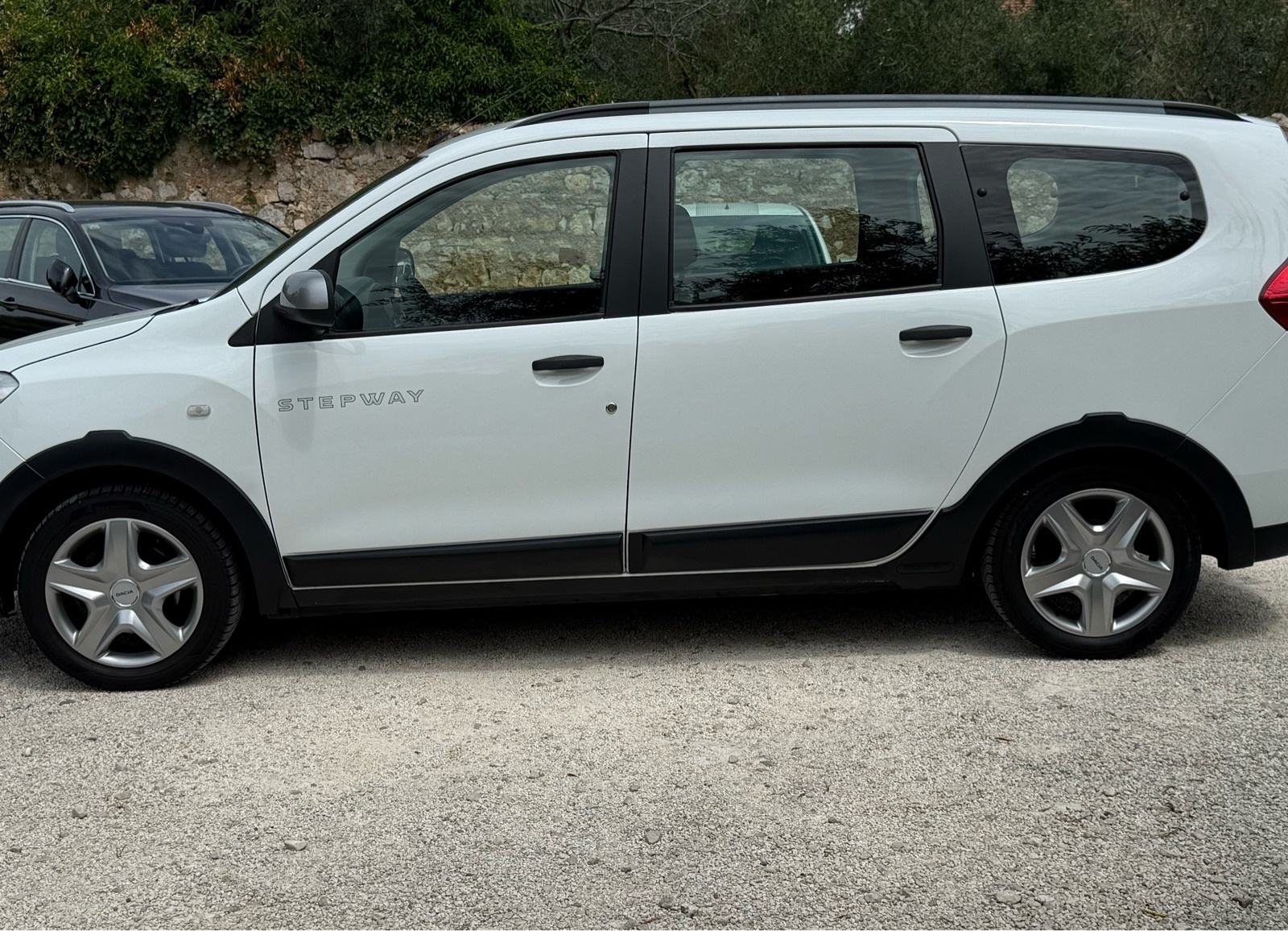 DACIA Lodgy Stepway 1.2 TCe *7 putničkih sjedala/sva oprema/Euro kuka*, fotografija 5