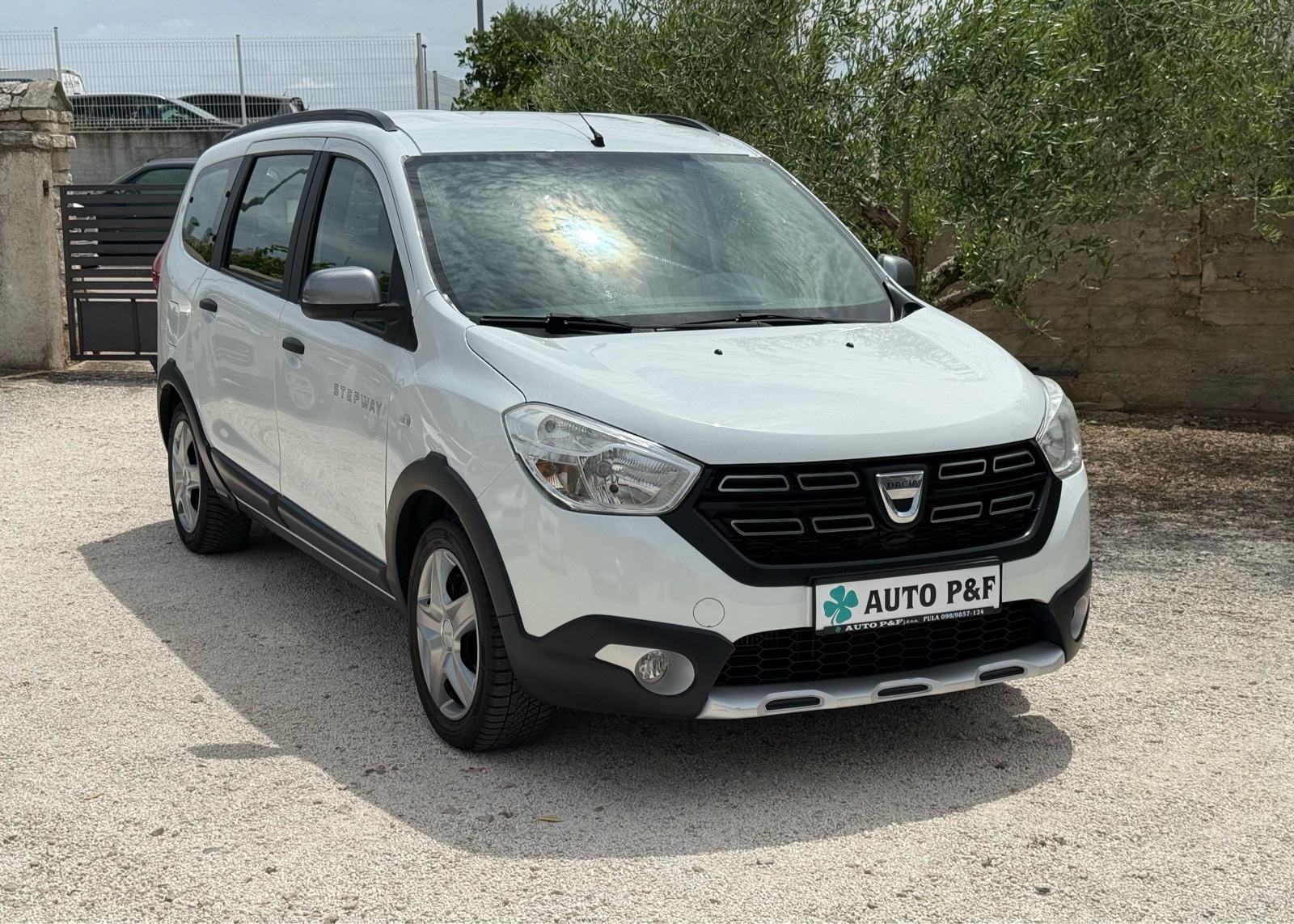 DACIA Lodgy Stepway 1.2 TCe *7 putničkih sjedala/sva oprema/Euro kuka*, fotografija 11