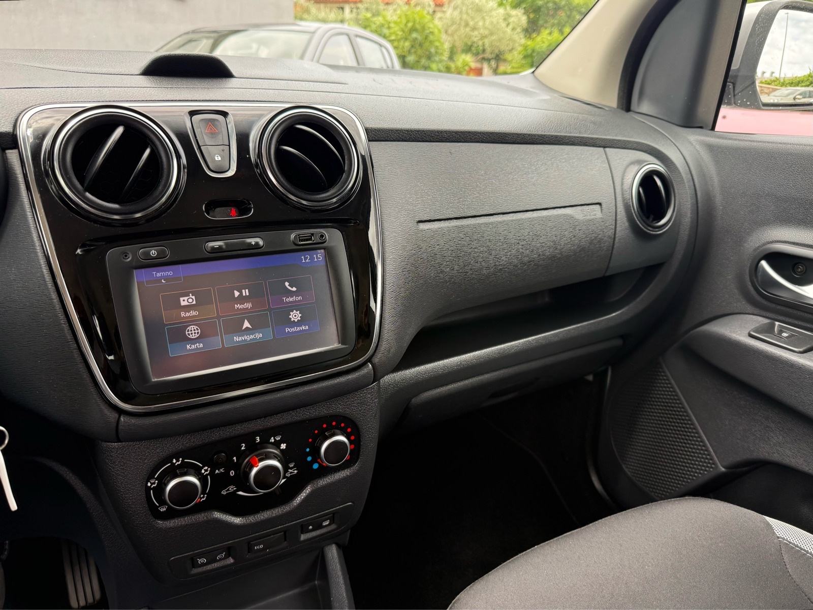 DACIA Lodgy Stepway 1.2 TCe *7 putničkih sjedala/sva oprema/Euro kuka*, fotografija 18