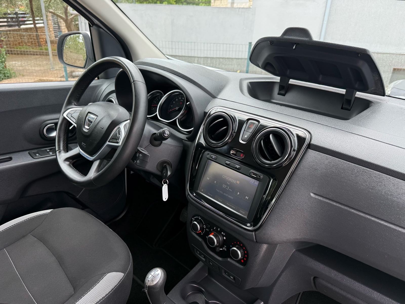DACIA Lodgy Stepway 1.2 TCe *7 putničkih sjedala/sva oprema/Euro kuka*, fotografija 19