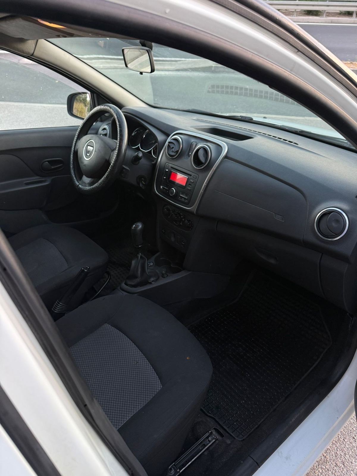 Dacia Logan 0,9 TCe LPG S&S, fotografija 6