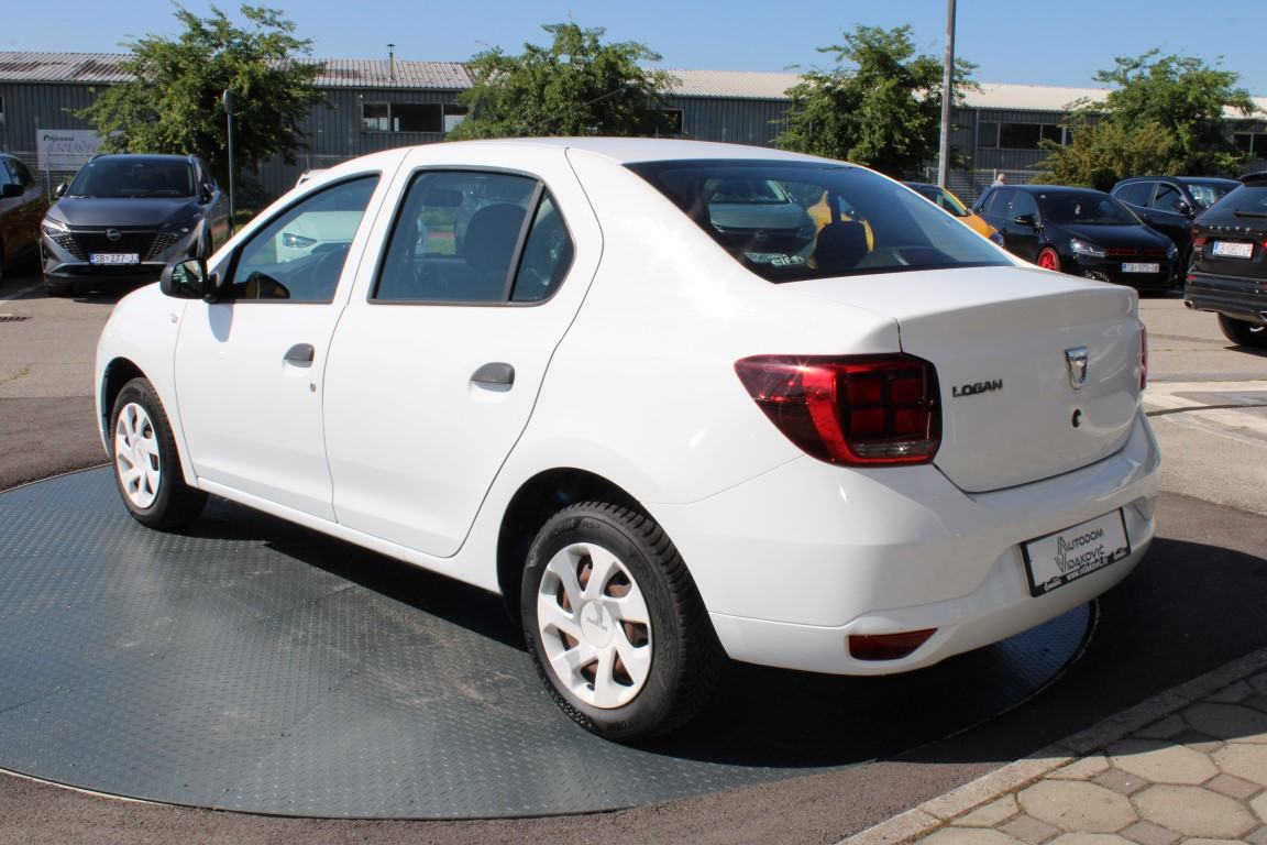 Dacia Logan 1,0 SCe, fotografija 4